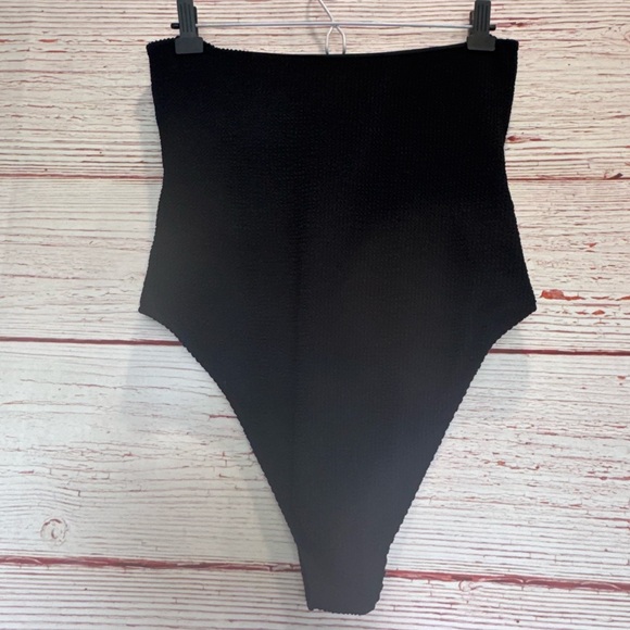 Lovers + Friends Maira One Piece Strapless Swimsuit in Black Sz M - Picture 13 of 13